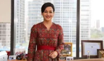 Friderica Widyasari Dewi Dilantik sebagai Ketua OJK, Memimpin Reformasi Sektor Keuangan