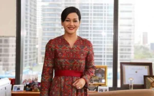 Friderica Widyasari Dewi Dilantik sebagai Ketua OJK, Memimpin Reformasi Sektor Keuangan