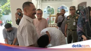 FX Rudy Menjadi Tamu di Open House Loji Gandrung Solo, Ribuan Warga Lintas Agama Hadir