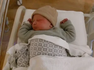 Gracia Indri dan anak keduanya