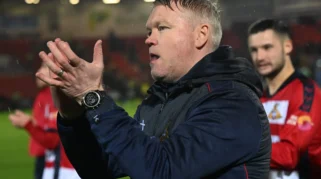 Grant McCann Hails โReal Shiftโ at Doncaster Rovers and Praises Strikerโs Brilliance