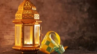 hampers lebaran dengan kartu ucapan Idul Fitri