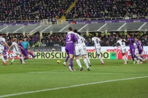 Inter dan Fiorentina Berbagi Poin di Stadio Artemio Franchi, Inter Tetap Puncak Serie A