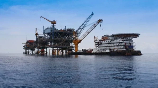 Iran Kian Dominan di Timur Tengah: Populasi Besar, Kendali Minyak, Ekonomi Tertinggal