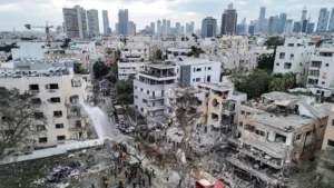 Iran Tembak Jatuh F-15 AS di Selat Hormuz, Serangan Drone Menyasar Israel dan Pangkalan AS