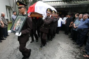 Jenazah Juwono Sudarsono Disemayamkan di Kemenhan Sebelum Dimakamkan di TMP Kalibata