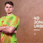 Jonas Urbig Dapat Izin Mulai di Depan Atalanta, Bayern Munich Siap Perkuat Gawang