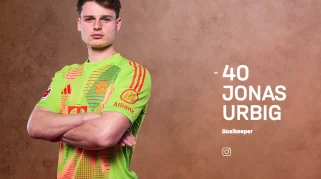 Jonas Urbig Dapat Izin Mulai di Depan Atalanta, Bayern Munich Siap Perkuat Gawang