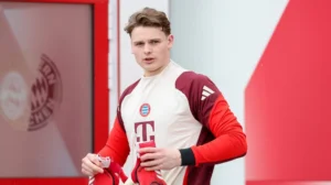 Josip Stanišić Buka Kepercayaan Bayern: Jonas Urbig Siap Gantikan Neuer di Panggung Liga Champions