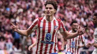 Julian Álvarez di Persimpangan: Antara Kebahagiaan di Atlético, Godaan Barcelona, dan Godaan Arsenal