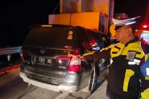 Kecelakaan Mobil Ngebut Tabrak Truk Box di Jombang, Nenek Rasmini Meninggal Dunia