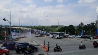 Kepadatan Kendaraan di Exit Tol Bocimi Meningkat Tajam, Mayoritas Wisatawan Menuju Sukabumi pada H+3 Lebaran