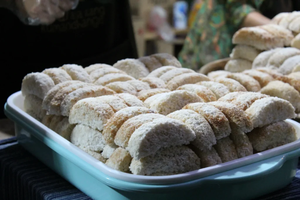 Kisah di Balik Setiap Kue: Dari Dapur Rumah Tangga ke Pasar Tradisional
