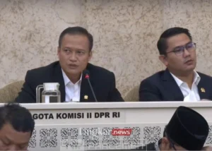Komisi II DPR Tekankan Kebijakan WFH Harus Terukur Tanpa Mengorbankan Pelayanan Publik