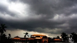 Konsensus Kandidat Kongres Karnataka, Peringatan Cuaca Ekstrem di Sulsel, dan Kecelakaan Bus Fatal di Ramanagara