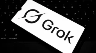 Kontroversi Grok: Penyalahgunaan Gambar Seksual, Kesalahan Identifikasi, dan Tekanan Regulasi Global