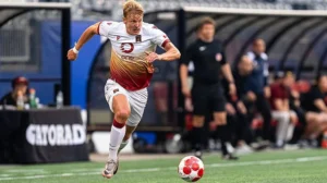 Kris Twardek Ganda, Galway United Raih Kemenangan 4-3 atas Waterford dalam Thriller Liga Premier