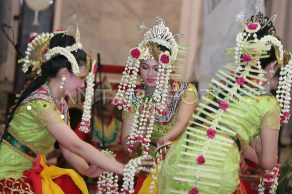 Langkah‑langkah menyelenggarakan upacara adat penyambutan tamu