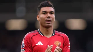 Leny Yoro Ungkap Dukungan Tim untuk Casemiro di Manchester United