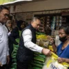 Mendag dan Menko Pangan Tinjau Harga Bahan Pokok Pasca Lebaran, Stok Cukup dan MINYAKITA Turun