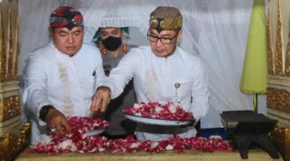 Michael Bambang Hartono Disemayamkan di Kudus, Warga Diberi Kesempatan Doa