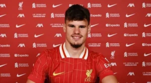 Milos Kerkez: Pilihan Kontroversial Liverpool di Tengah Ketegangan Champions League