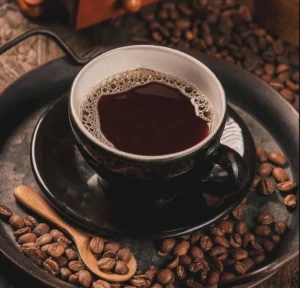 Minum Kopi Segera Setelah Bangun Tidur, Antara Manfaat dan Risiko