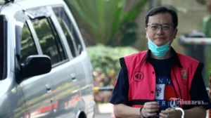 OJK Keluarkan Sanksi Seumur Hidup untuk Benny Tjokro: Dampak Besar bagi Dunia Pasar Modal