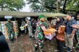 Paket Sembako Bazar Rakyat Monas Lengkap, Ribuan Warga Sambut Inisiatif Prabowo