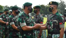 Panglima TNI Anugerahkan Kenaikan Pangkat Luar Biasa bagi Prajurit Juara Hafalan 30 Juz di Libya