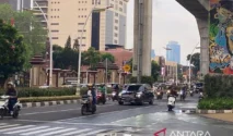 Pemprov DKI Jakarta Mulai Pengerjaan Kembali Zebra Cross di Jalan Soepomo, Tebet