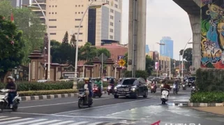 Pemprov DKI Jakarta Mulai Pengerjaan Kembali Zebra Cross di Jalan Soepomo, Tebet