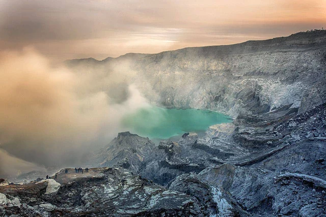 Pengaruh Cerita Rakyat tentang Gunung Ijen terhadap Pariwisata Lokal