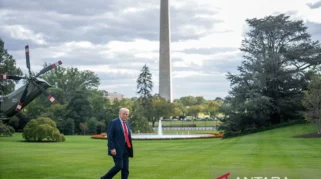 Persetujuan Donald Trump Merosot ke Titik Terendah Sejak Kembali ke Gedung Putih