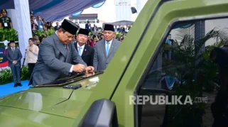 Prabowo Dorong Kendaraan Listrik Nasional, Konsumen Mewah Diminta Bayar Harga Dunia untuk BBM