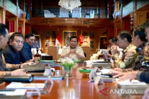 Prabowo Gelar Lima Rapat di Hambalang: Fokus pada Kampus STEM, Mahasiswa Palestina, Geopolitik Timur Tengah, dan Persiapan Mudik Lebaran