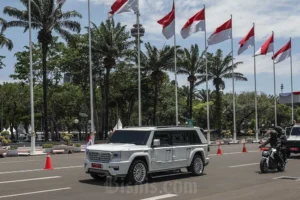 Prabowo Sentil Mobil Dinas Gubernur Rp8 Juta, Gubernur Kaltim Tegas Pakai Maung Buatan Indonesia