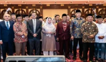 Puan Maharani Sapa Wartawan dalam Halal Bihalal PDIP di Menteng, Suasana Lebaran 2026 Hangat