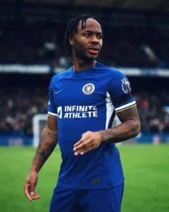 Raheem Sterling Dihantui Kritik, Kariernya di Feyenoord Dipertanyakan setelah Kejatuhan Pasca Chelsea