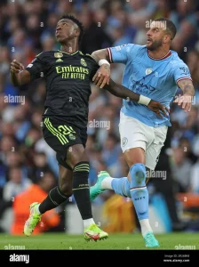 Real Madrid Tundukkan Manchester City 2‑1 di Etihad, Vinicius Junior Bawa Keunggulan Agregat 5‑1