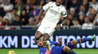 Martin Satriano merayakan gol ke gawang Real Madrid