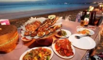 Rekomendasi Restoran Seafood Dekat Pantai Boom yang Wajib Dicoba