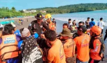 Remaja Hilang Terseret Arus di Pantai Timur Pangandaran, Serangkaian Insiden Bahaya di Pesisir Jawa
