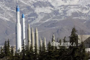 Rusia Iran Kembangkan Rudal Jarak Menengah, Ancaman Jangkauan 4.000 km ke Eropa