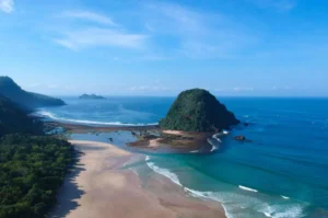 Rute perjalanan ke Pantai Pulau Merah dari Surabaya