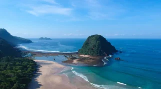 Rute perjalanan ke Pantai Pulau Merah dari Surabaya