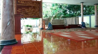 Spot Ziarah Makam Suci di Banyuwangi: Daftar Lengkap dan Sejarah Singkat