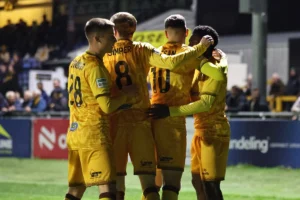 Sutton United Tancap Eastleigh, Perkuat Posisi di Puncak Klasemen National League