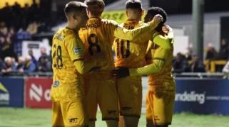Sutton United Tancap Eastleigh, Perkuat Posisi di Puncak Klasemen National League