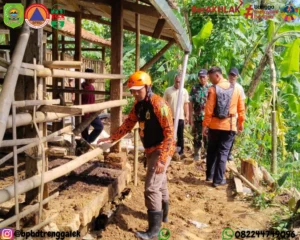 Tanah Gerak Mengancam Sempadan Sungai Bodor Nganjuk, BPBD Lakukan Tindakan Pencegahan